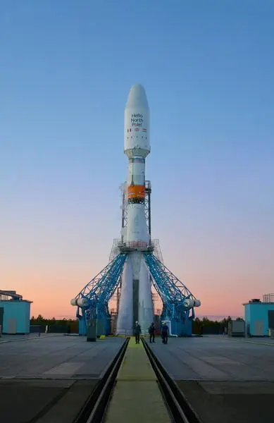 02-07-2021 OneWeb Launch #8 brings OneWeb's satellite constellation to 254 satellites to provide connectivity to UK, Canada, Alaska, and the Arctic Region..

-- OneWeb completa su misión 'Five to 50' para cubrir regiones al norte de 50 grados de latitud, incluyendo Reino Unido, Canadá, Alaska y la región ártica OneWeb confirma el éxito en el lanzamiento y el contacto con los 36 satélites lanzados hoy, lo que lleva la cifra de la constelación total en órbita hasta los 254 satélites La conectividad de alta velocidad estará disponible desde el Polo Norte hasta el paralelo 50, e incluye Reino Unido, Canadá, Alaska y la Región Ártica Va camino de conseguir una cobertura global completa para junio de 2022 gracias a la constelación LEO de 648 satélites LONDRES, 2 de julio de 2021 /PRNewswire/ -- OneWeb, la compañía de comunicaciones por satélite de órbita terrestre baja (LEO), anunció hoy el éxito durante el lanzamiento de otros 36 satélites que marcan el fin de su misión 'Five to 50'.  Con este importante hito, la empresa está lista para ofrecer conectividad en Reino Unido, Canadá, Alaska, el norte de Europa, Groenlandia y la región ártica.

POLITICA 
ONEWEB/PR NEWSWIRE