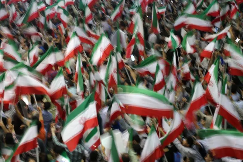 03 July 2024, Iran, Tehran: Iranian supporters wave Iran's flag during Iranian ultraconservative former nuclear negotiator Saeed Jalili's election campaign, ahead of a presidential election runoff following a first round marked by a historically low turnout in Tehran. Photo: Rouzbeh Fouladi/ZUMA Press Wire/dpa
Rouzbeh Fouladi/ZUMA Press Wire/ DPA
03/7/2024 ONLY FOR USE IN SPAIN
