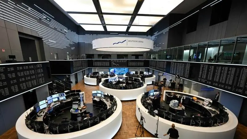 <h1>Europe opens lower ahead of UNGA</h1>
