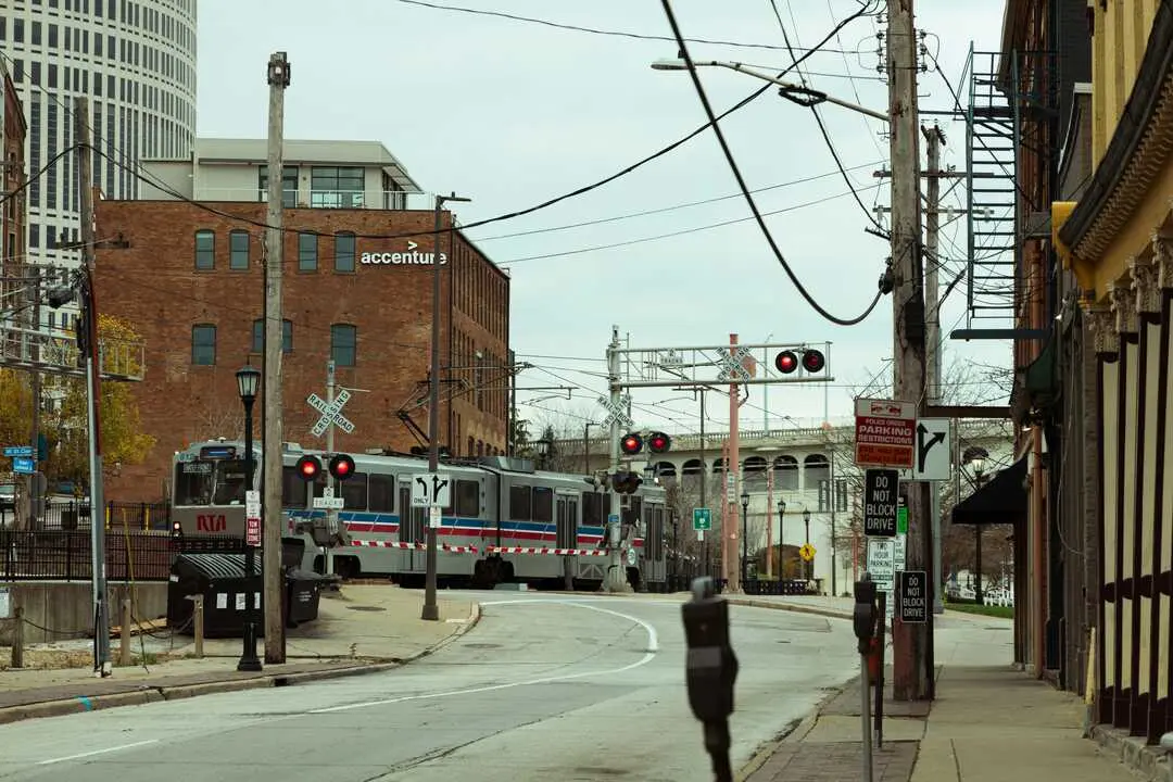 Accenture pexels-owen-outdoors-409204690-29452696