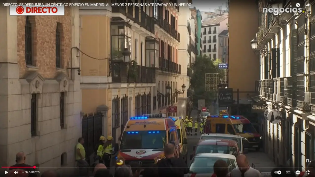 SE DERRUMBA UN CÉNTRICO EDIFICIO EN MADRID: AL MENOS 2 PERSONAS ATRAPADAS Y UN HERIDO