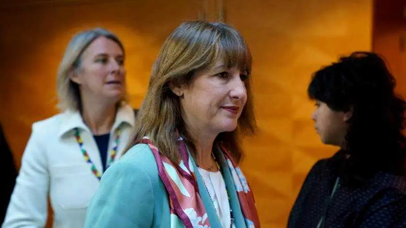 Las finanzas públicas del Reino Unido sufrirán un golpe de 20.000 millones de libras - EPA / WILLOLIVER​​​​​​​​​​​