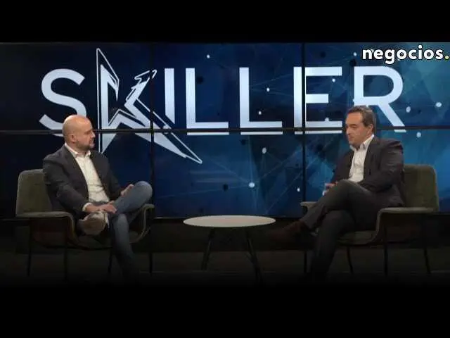 Pantallas digitales y publicidad exterior en espacios urbanos, reflejando la integración de tecnología en el marketing exterior.<br>                        <br>                        <br>                        <br>                      