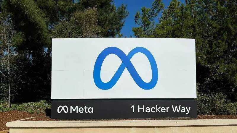 EPA/JOHN G. MABANGLO