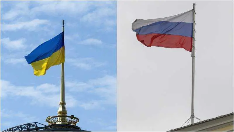 EPA/SERGEY DOLZHENKO (L) / EPA/SERGEI ILNITSKY (R)