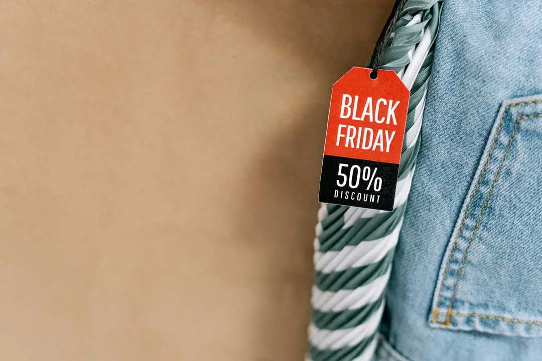 Blackfriday cc pexels-ivan-s-5947556