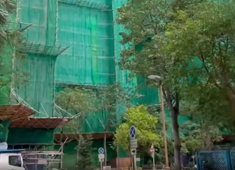 Torres residenciales de gran altura en Hong Kong antes del incendio infernal.