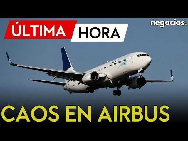 Vista de un avión Airbus en pista con un cielo despejado, bajo la radiación solar intensa.<br>                        <br>                        <br>                        <br>                      