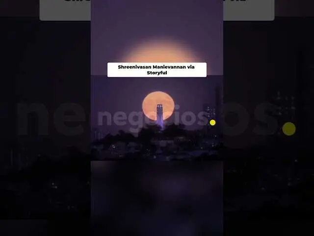 Imagen aérea tomada por dron donde se observa la densa niebla cubriendo San Francisco durante el amanecer.<br>                        <br>                        <br>                        <br>                      