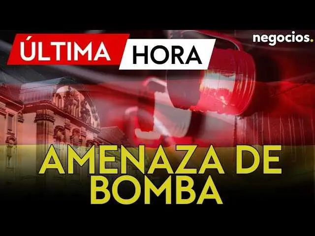 Vista aérea de Mönchengladbach con presencia policial durante la alerta de bomba.<br>                        <br>                        <br>                        <br>                      