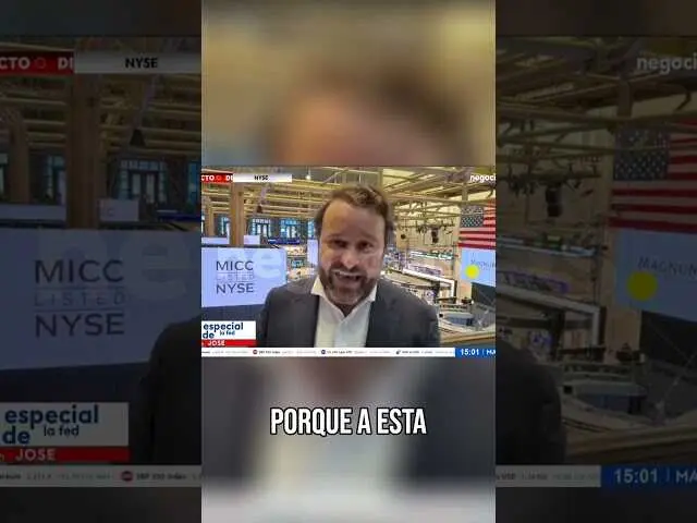 Captura del vídeo de Negocios TV con gráficos y titulares sobre la Reserva Federal y la volatilidad en Wall Street<br>                        <br>                        <br>                        <br>                      