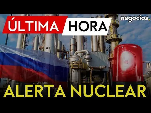 Vista aérea de la planta química de Pridneprovsk con el río Dniéper próximo a la instalación en Rusia.<br>                        <br>                        <br>                        <br>                      