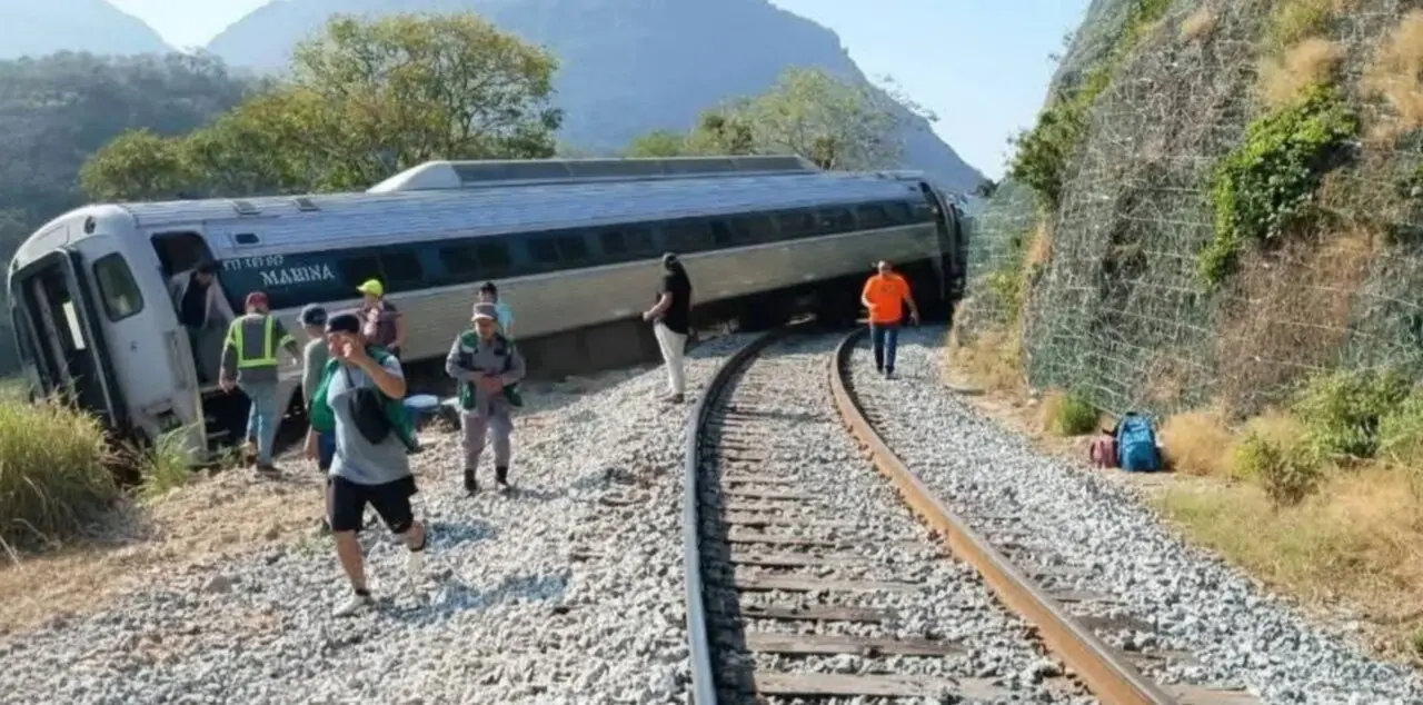 Tragedia en el Tren Interoce&aacute;nico: 13 muertos tras el descarrilamiento de un convoy con 241 pasajeros en M&eacute;xico