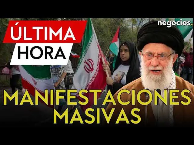 Manifestantes en las calles de Teher&aacute;n enfrent&aacute;ndose a fuerzas de seguridad durante las protestas contra el r&eacute;gimen de Khamenei.<br>                        <br>                        <br>                        <br>                      