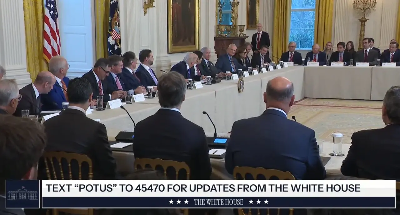 Trump arma megadeal petrolero con Venezuela con Josu Jon Imaz de Repsol