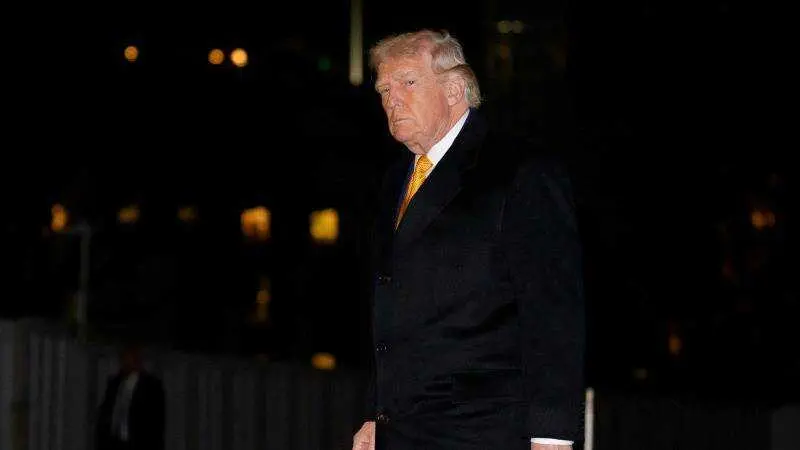 EPA/AARON SCHWARTZ / POOL