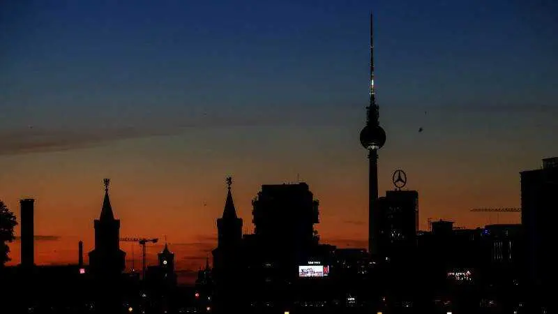 EPA/HANNIBAL HANSCHKE