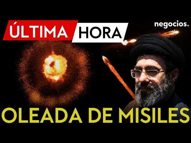 Drones y defensas a&eacute;reas activas en el cielo nocturno sobre el Golfo P&eacute;rsico durante los recientes ataques iran&iacute;es.<br>                        <br>                        <br>                        <br>                      