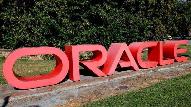 EPA/JOHN G. MABANGLO