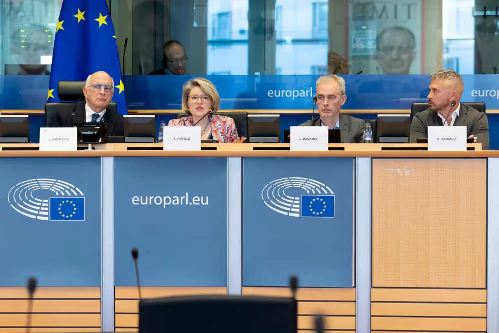 Presentaci&oacute;n del an&aacute;lisis sobre el impacto de la IA en los medios de comunicaci&oacute;n por GfK DAM | Bruselas