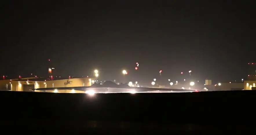 Dos B-2 en vuelo: Washington eleva la presi&oacute;n sobre Ir&aacute;n