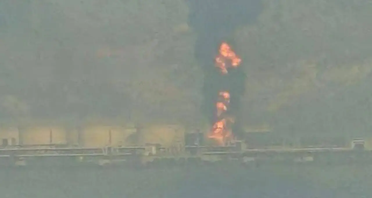 Drones iran&iacute;es golpean Fujairah y tensionan el petr&oacute;leo fuera de Ormuz