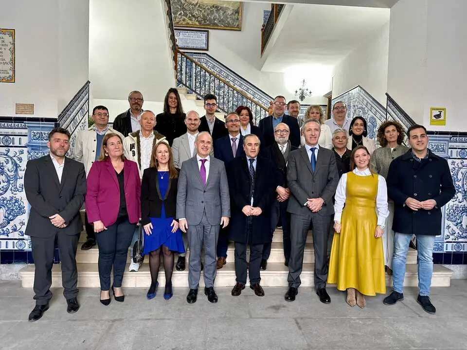 Talavera convierte la reuni&oacute;n de la UNED en un escaparate universitario