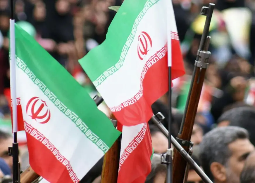 Ir&aacute;n

Foto de Seyed Gholamreza Nematpour en Unsplash