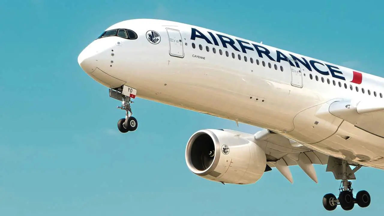 Air France

Foto de Adam Khan en Unsplash