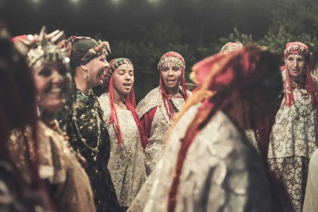 Mujeres Touareg. Foto: Ksar Ighnda.