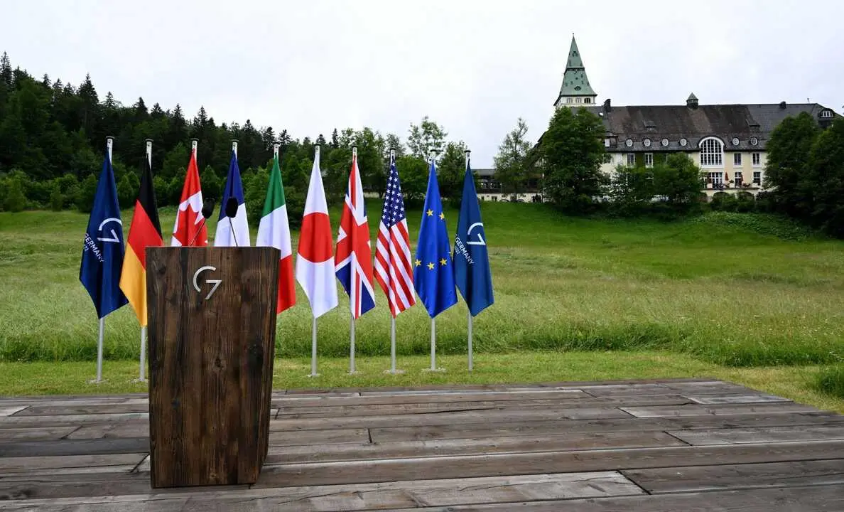 G7