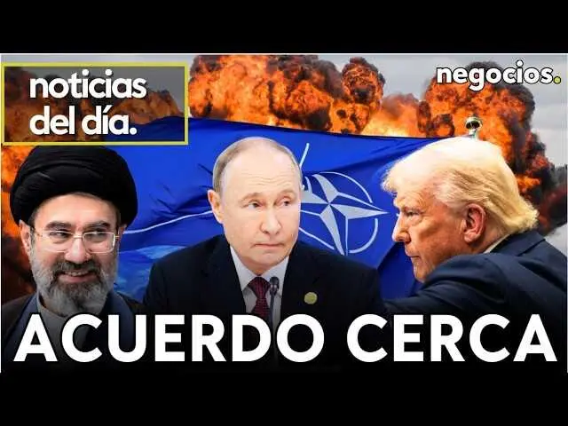 Fotograf&iacute;a mostrando la entrada del estrecho de Ormuz con barcos petroleros en espera y un horizonte al atardecer, simbolizando la tensi&oacute;n geopol&iacute;tica en la regi&oacute;n.<br>                        <br>                        <br>                        <br>                      