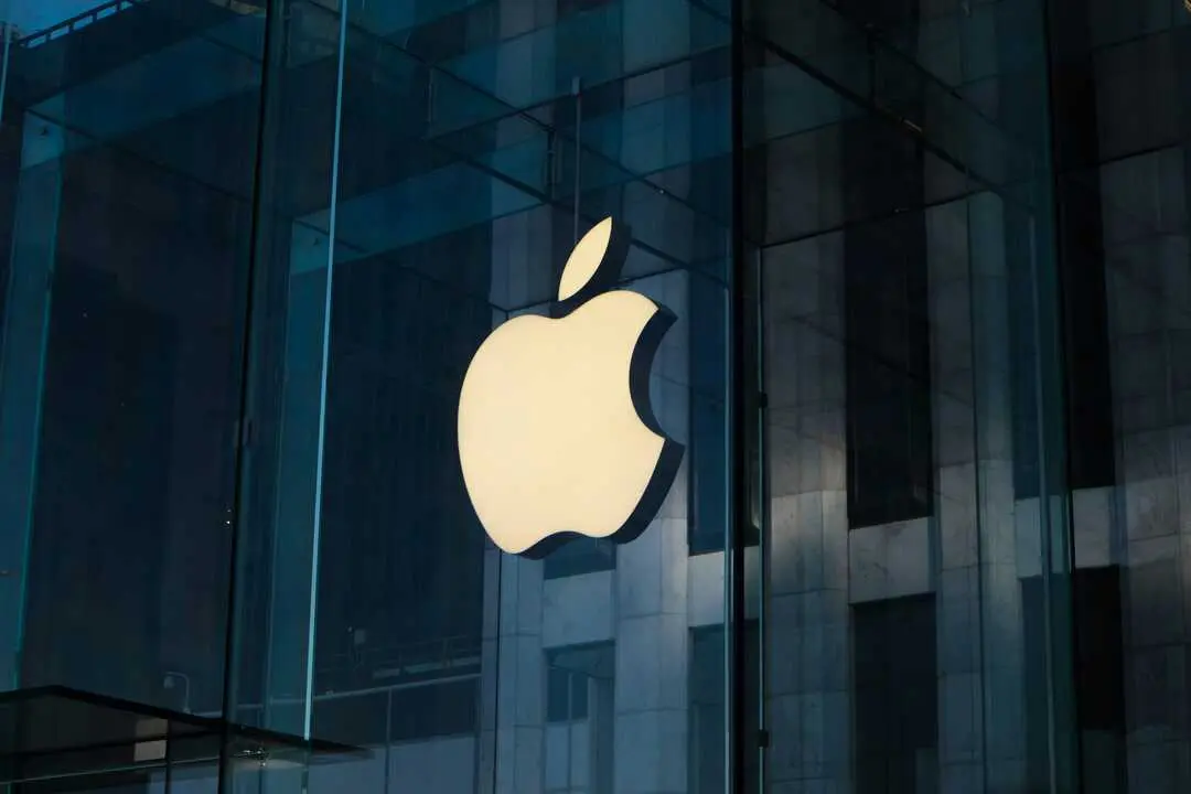 Apple

Foto de Laurenz Heymann en Unsplash