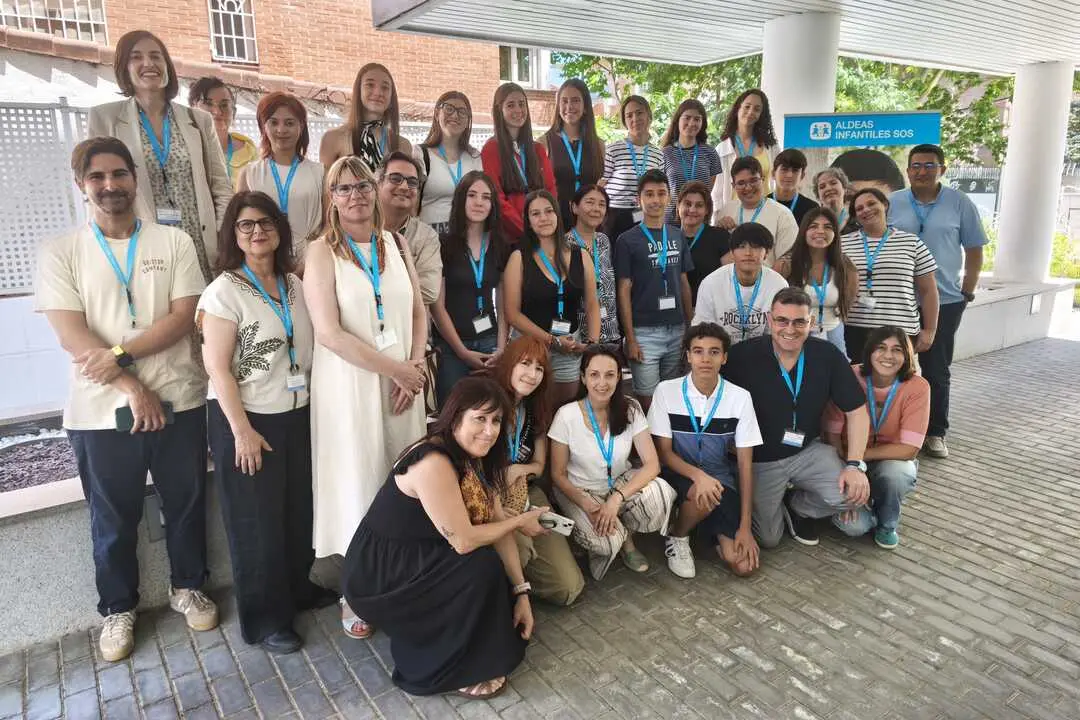 Estudiantes y profesores en VIII Jornada Nacional de Jóvenes de Aldeas Infantiles SOS