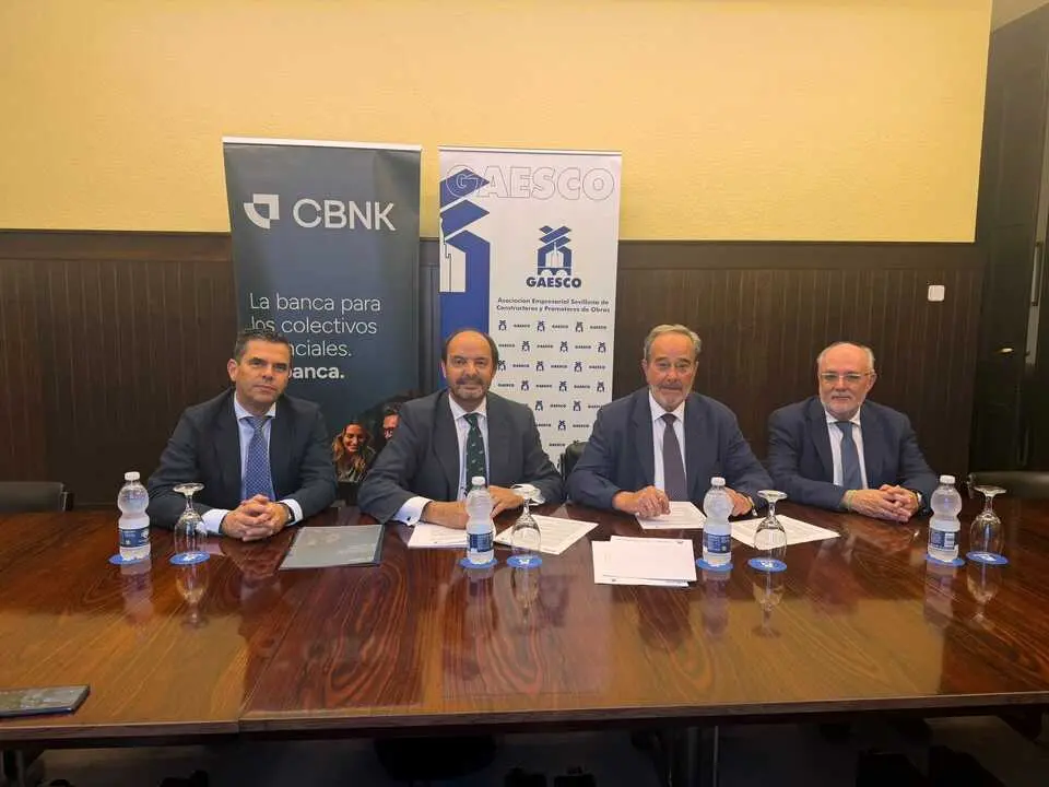 CBNK Banco y GAESCO firman un acuerdo de colaboraci&oacute;n y estrechan el v&iacute;nculo entre la banca y el sector de la construcci&oacute;n