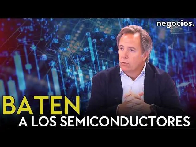 Antonio Royo-Villanova explicando estrategias de inversi&oacute;n desde un estudio de Negocios TV, con gr&aacute;ficos del S&P 500 en pantalla.<br>                        <br>                        <br>                        <br>                      