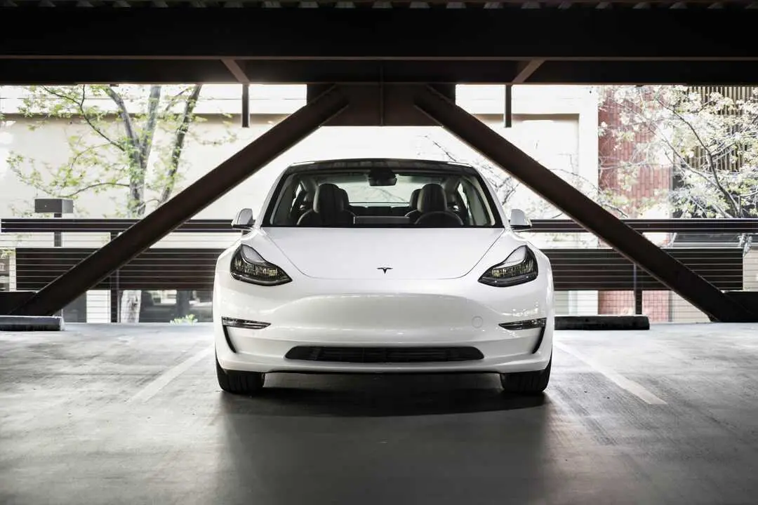 Tesla

Foto de Charlie Deets en Unsplash