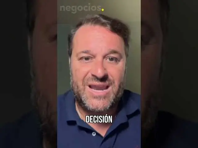 Imagen en miniatura del v&iacute;deo donde se destaca la flota de petroleros con bandera griega, relacionada con la crisis energ&eacute;tica y la pol&eacute;mica del transporte del petr&oacute;leo ruso.<br>                        <br>                        <br>                        <br>                      