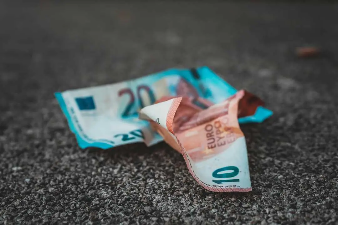 Inflaci&oacute;n 

Foto de Sara Kurfe&szlig; en Unsplash