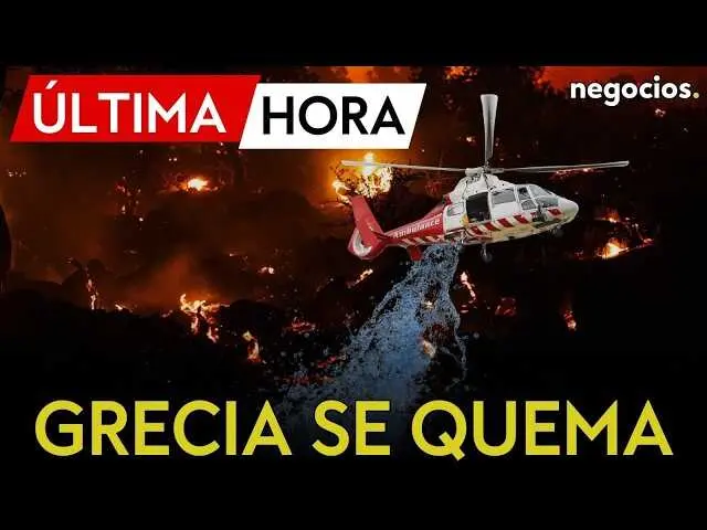 Imagen a&eacute;rea de Grecia con incendios forestales activos en varias regiones del pa&iacute;s, destacando la magnitud de la crisis ambiental.<br>                        <br>                        <br>                        <br>                      