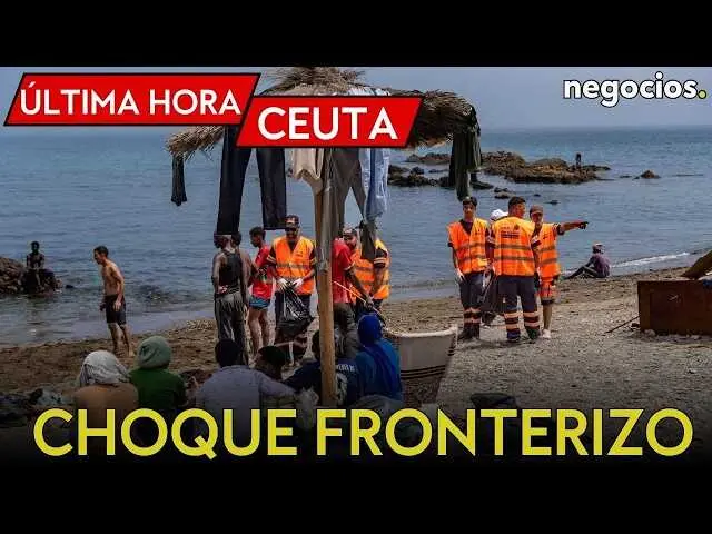 Vista panor&aacute;mica de Ceuta con presencia policial en la frontera durante la crisis migratoria<br>                        <br>                        <br>                        <br>                      
