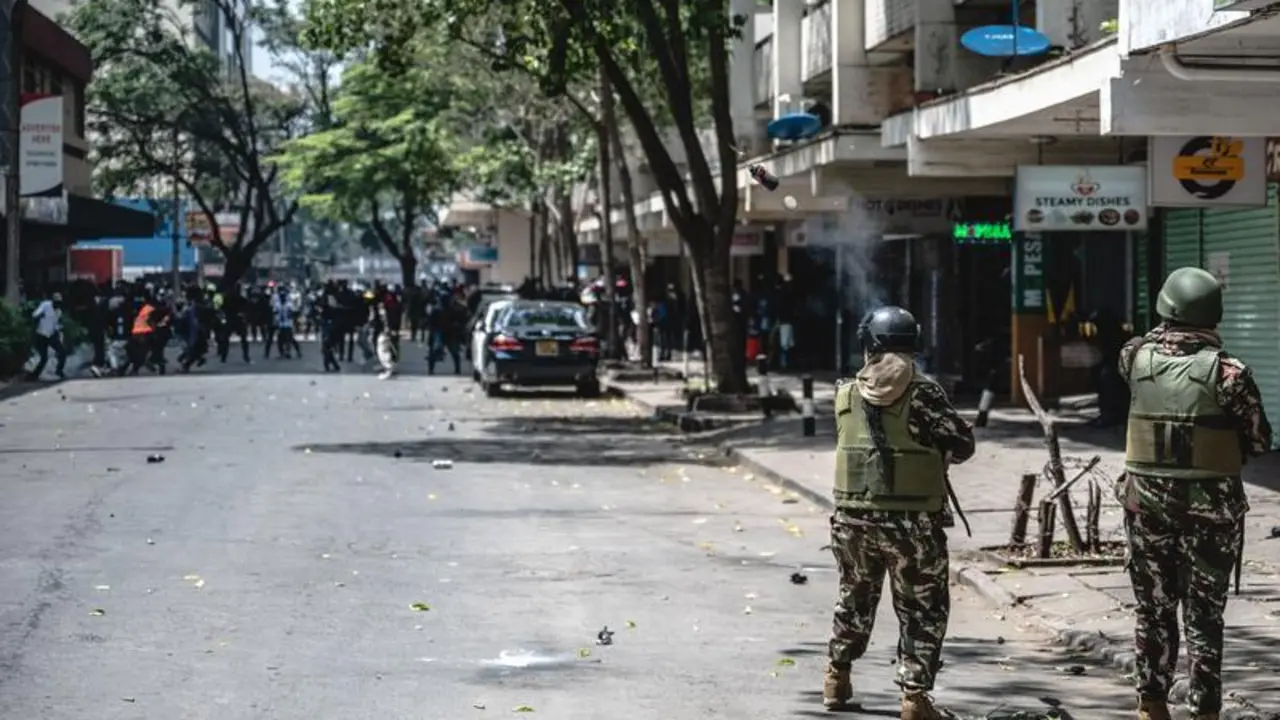 NAIROBI, June 26, 2024  -- Anti-riot police fire tear gas to disperse demonstrators during an anti-tax hike protest in downtown Nairobi, capital of Kenya, June 25, 2024. At least five protestors were shot dead and more than 150 others injured in Kenya on Tuesday as protests erupted countrywide for the second week in a row against new taxation measures proposed by President William Ruto's administration.
   In Nairobi, at least four protestors were killed as they stormed parliament buildings, a few hours after the lawmakers passed a contentious law that seeks to raise taxes, while the first person was shot on the streets in the capital.
Europa Press/Contacto/Wang Guansen
25/6/2024