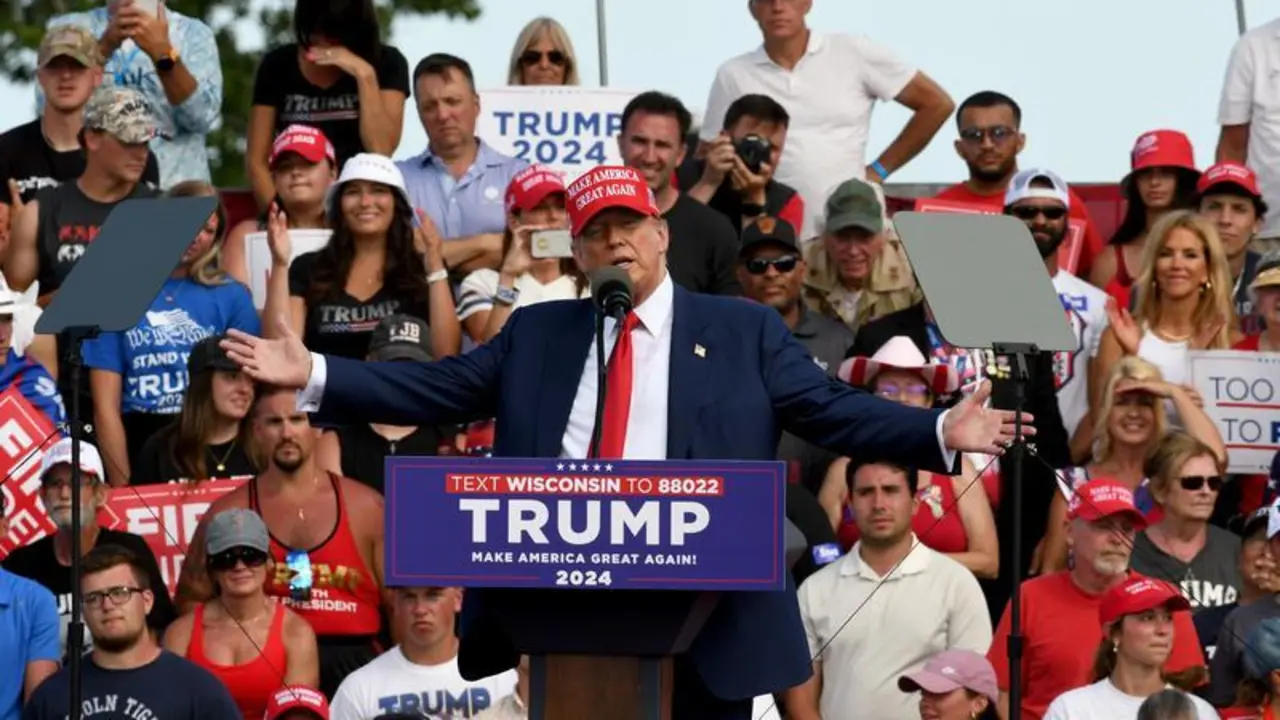 18 June 2024, US, Racine: Former US President Donald Trump speaks during a campaign rally at Racine Festival Park in Racine. Photo: Mark Hertzberg/ZUMA Press Wire/dpa
Mark Hertzberg/ZUMA Press Wire/d / DPA
18/6/2024 ONLY FOR USE IN SPAIN