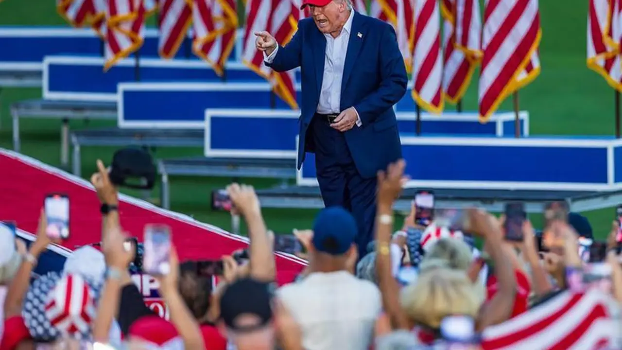 July 9, 2024: Former President Donald Trump arrives to the stage during a rally at the Trump National Doral Miami, in Doral, Florida, on Tuesday, July 9, 2024.
Europa Press/Contacto/Pedro Portal
09/7/2024