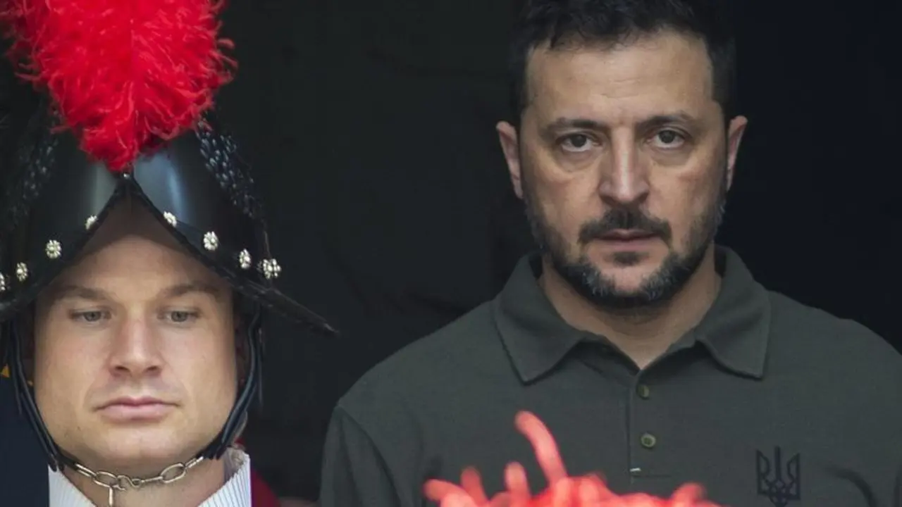 Vatican: NO LIBRI** Italy, Rome, Vatican, 2024/10/11.Ukrainian President Volodymyr Zelensky  leaves after a private audience with Pope Francis (not pictured) at the San Damaso courtyard in the Vatican City, 11 October 2024. Zelensky is visiting the Vatican for the third time after holding talks with the pontiff in 2020 and 2023. Photograph by ALESSIA GIULIANI  / Catholic Press Photo,Image: 919607333, License: Rights-managed, Restrictions: * Italy Rights OUT *, Model Release: no, Credit line: ALESSIA GIULIANI / Zuma Press / ContactoPhoto