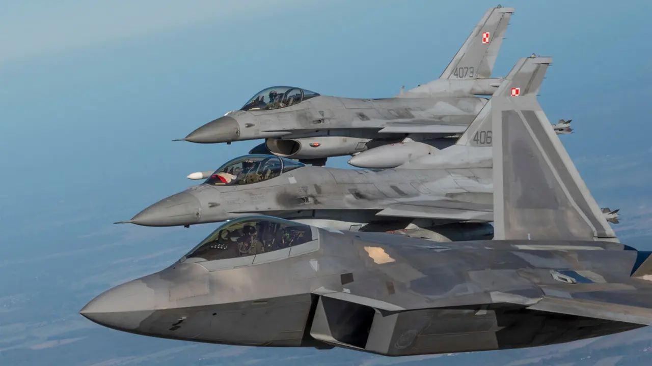 EP CAZAS MILITAR GUERRA