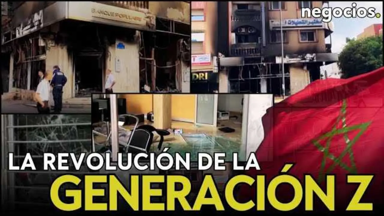 Fotografía de las calles en protestas de Marruecos, con manifestantes y bloqueos que reflejan un clima de tensión social y política<br>                        <br>                        <br>                        <br>                      