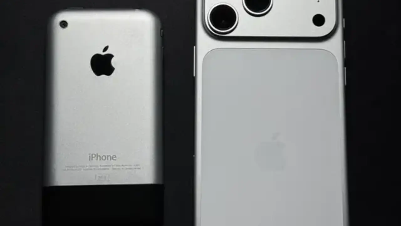 iphone-2g-and-iphone-17-pro-max-18-years-apart-2007-2025-v0-5b4a80g9jwvf1 reddit