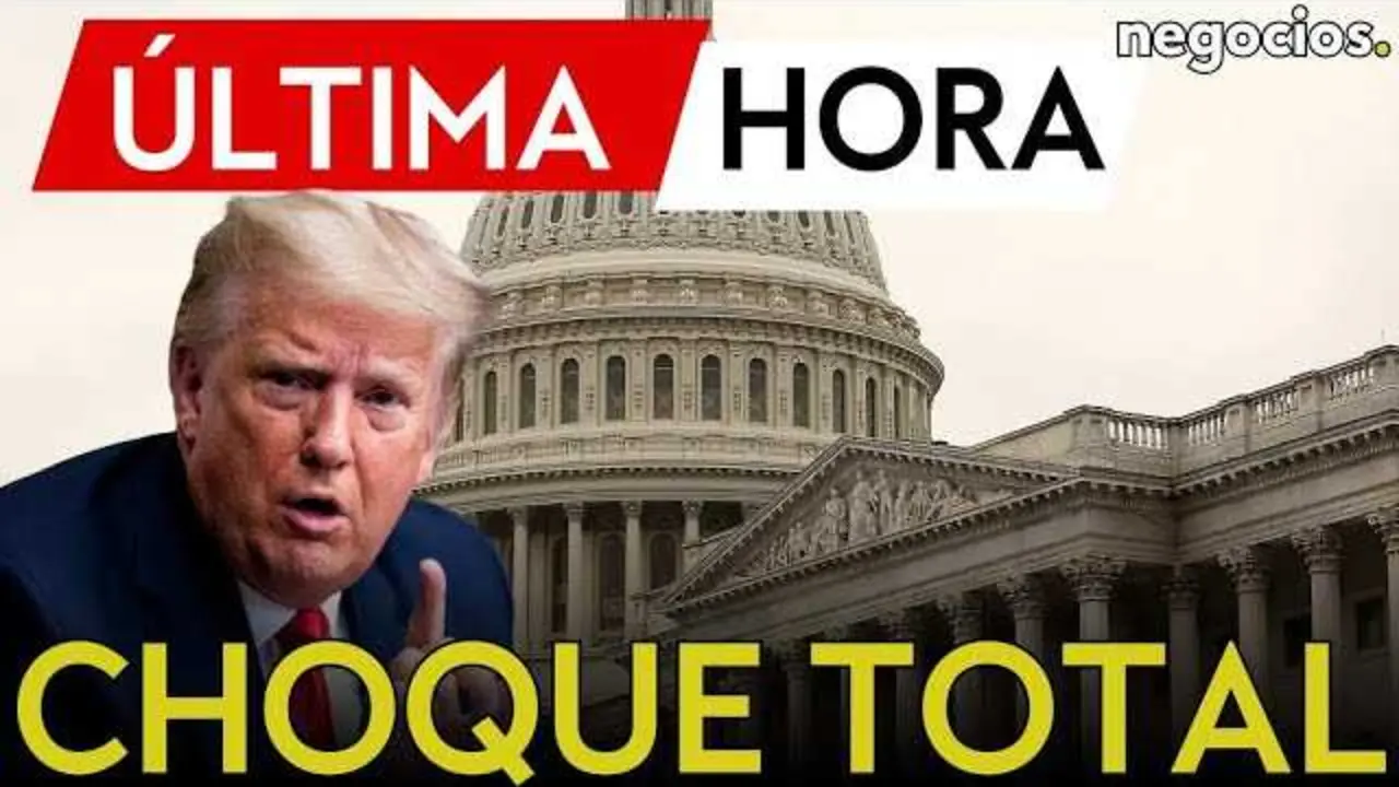 Donald Trump en rueda de prensa, con gesto firme mientras se dirige a la prensa sobre la crisis del cierre gubernamental en Estados Unidos.<br>                        <br>                        <br>                        <br>                      
