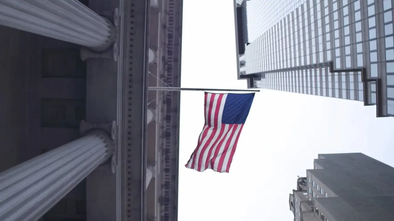 FR WALL STREET BANDERA